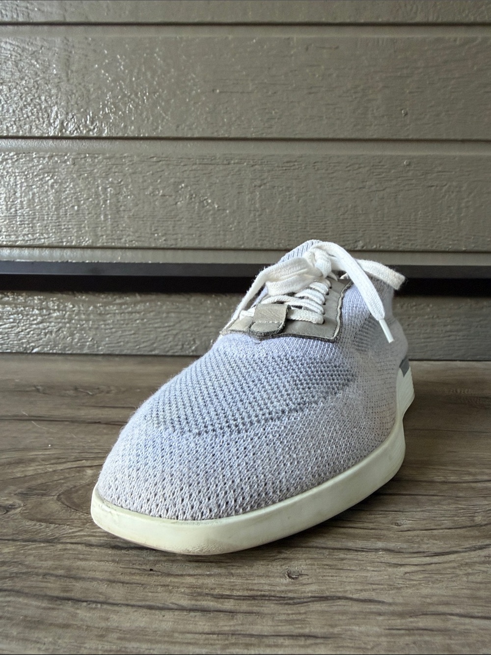 Wolf & Shepherd Men's Lightweight Knit Lace-Up Sneakers in Light Gray size 11 M